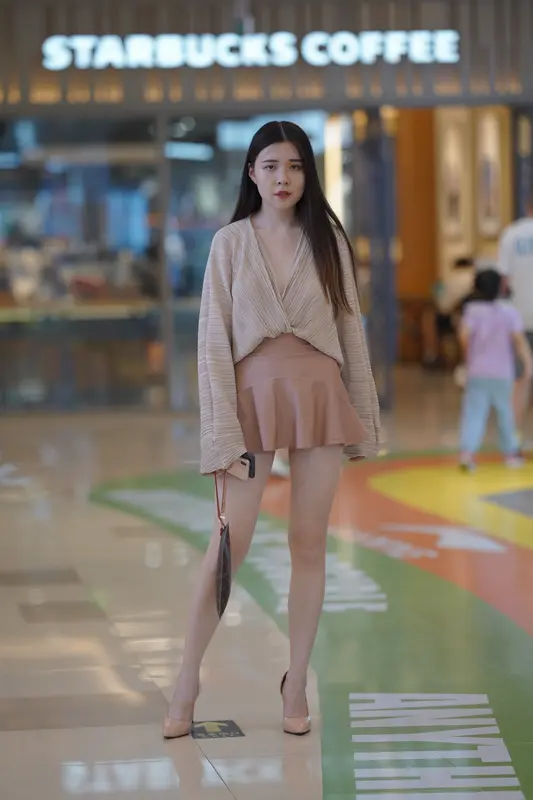 魔镜街拍 NO.167 可爱的粉色短裙小姐姐 - 魔镜街拍